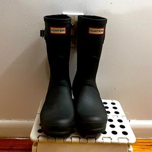 HUNTER RAIN BOOTS